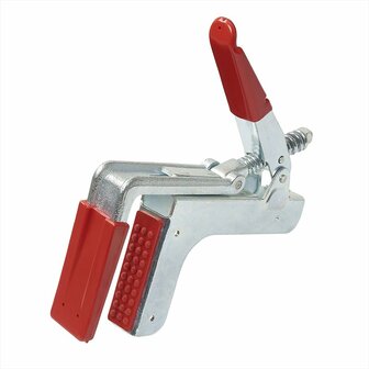 Abrazadera para tablero de carga