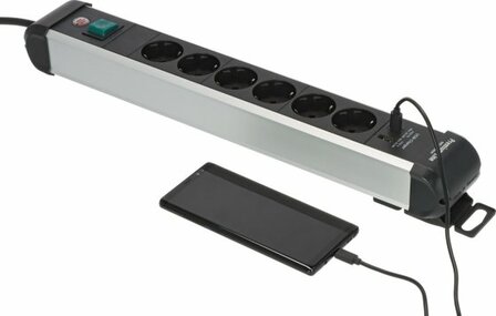 Regleta de enchufes de 6 vias con USB C PD 30W y USB A 18W 3m H05VV-F3G1.5