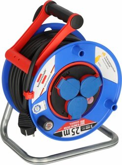 Enrollacables Garant Bretec IP44 para la industria o construccion 25m H07RN-F 3G1,5