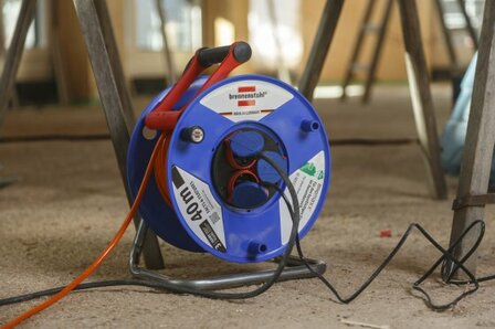 Tambor de cable Garant IP44 40m AT-N05V3V3-F 3G1.5