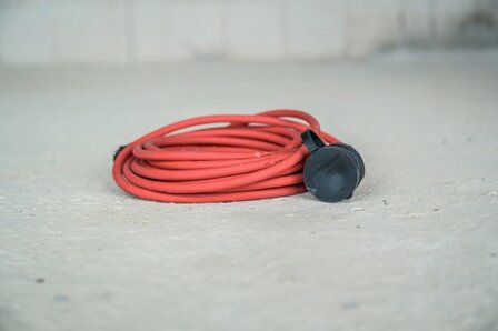 Cable de calidad para uso en obras IP44 10m H07RN-F 3G1,5 rojo