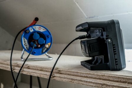 Professional Multi Battery foco LED Hybrid 10050 MH, 12500lm, IP55
