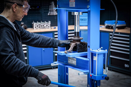 Prensa hidr&aacute;ulica de taller 20 t