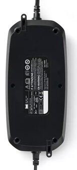 Cargador de mantenimiento 12V-8A / 24V-4A