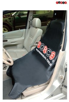 La proteccion de la cubierta de asiento de coche