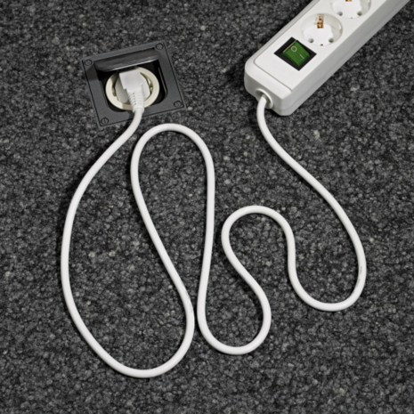 Regleta con interruptor 6 tomas blanco 1,5m H05VV-F 3G1,5