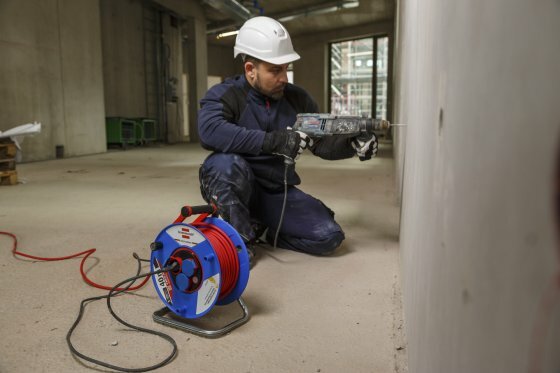 Enrollacables Garant Bretec IP44 para la industria o construccion 40m H07RN-F 3G1,5