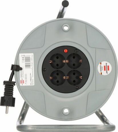 Tambor de cable AK 260 25m H05VV-F 3G1,5 en un cuadro