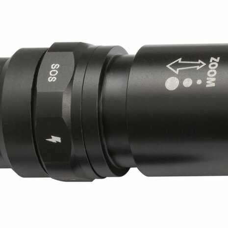 Linterna TL 400 AFS IP44 con enfoque LED, bateria y selector CREE-LED 430lm