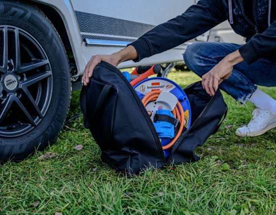 Bolsa de transporte y almacenamiento para bobinas de cable