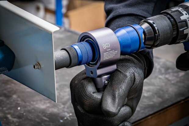 Punta para tuercas remachables version metalica M3 - M12