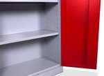 Armario de almacenamiento universal con estantes