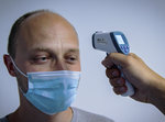 Termometro de fiebre para la frente sin contacto, por infrarrojos para personas + medici