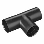 Tubo de drenaje con pieza en T de 28 mm de diametro  PE  color negro .