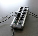 Regleta tecnica 16-tomas Duo negro 3m H05VV-F 3G1,5 interruptor cada 8 tomas