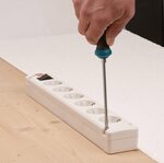 Regleta Bremounta con funcion de carga USB 5-tomas blanco 3m H05VV-F 3G1,5