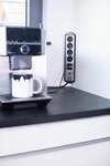 Enchufe de esquina con funcion de carga USB 4x tomas de corriente 2x Euro plata negro