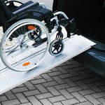 Rampa de carga plegable de aluminio para silla de ruedas de 122x73cm y 270kg